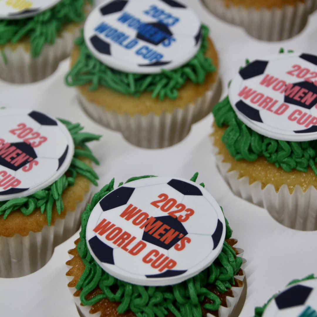 Logo/Edible Image Cupcakes