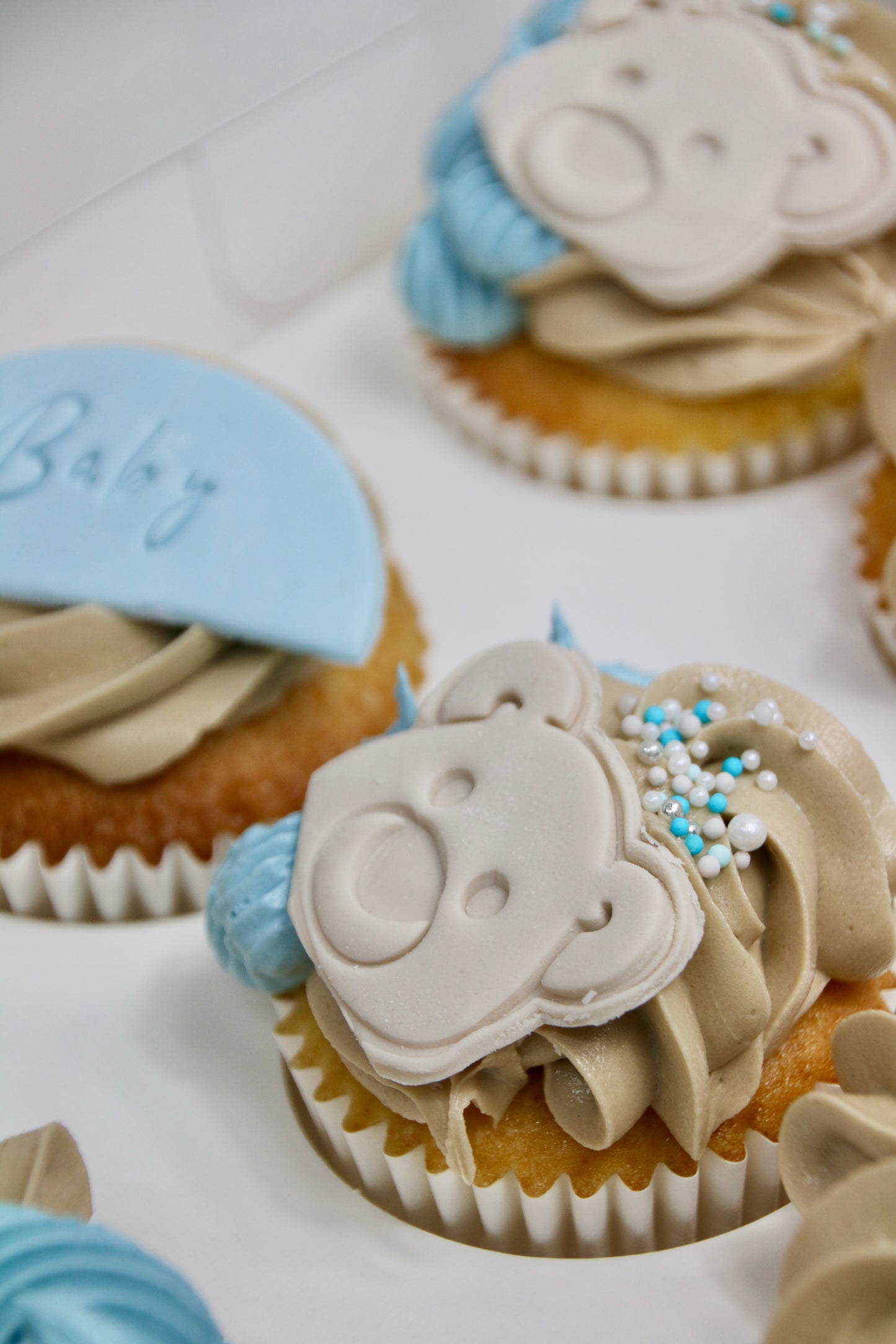 Bear & Bows Cupcake