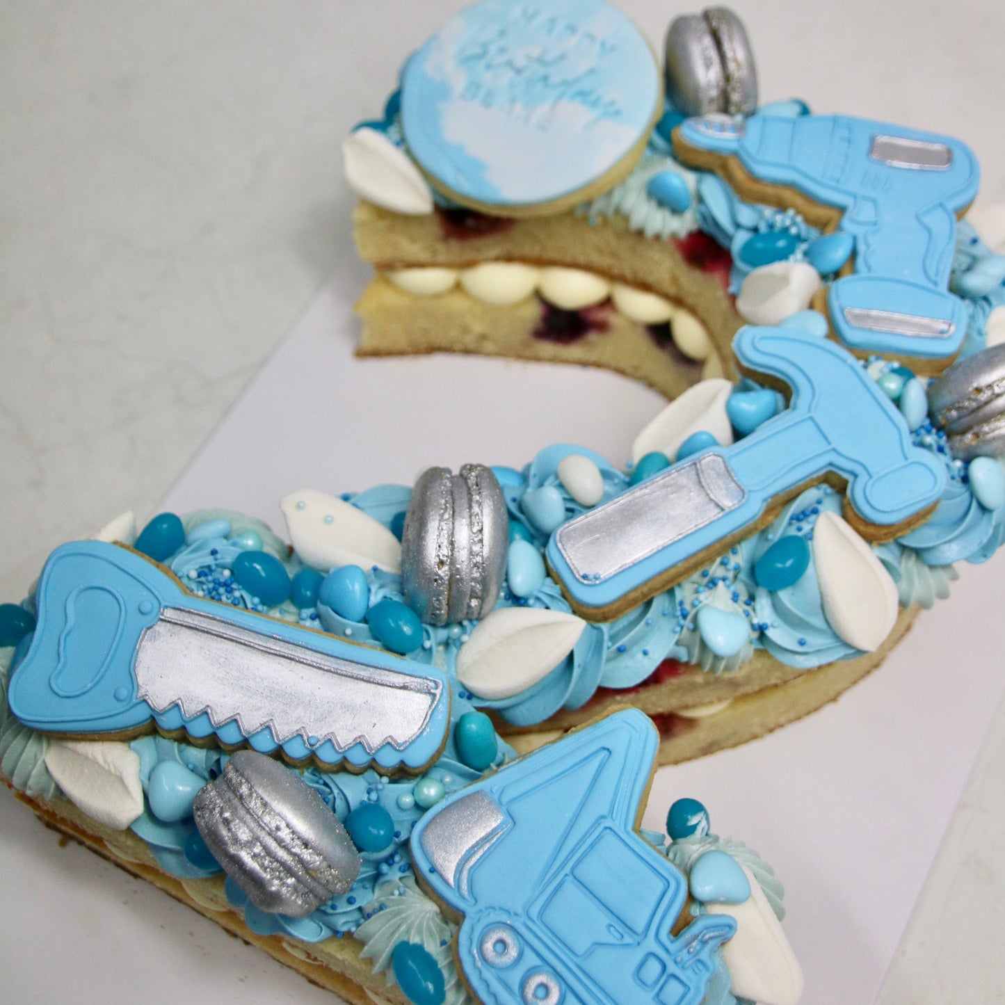Constrution Number cake