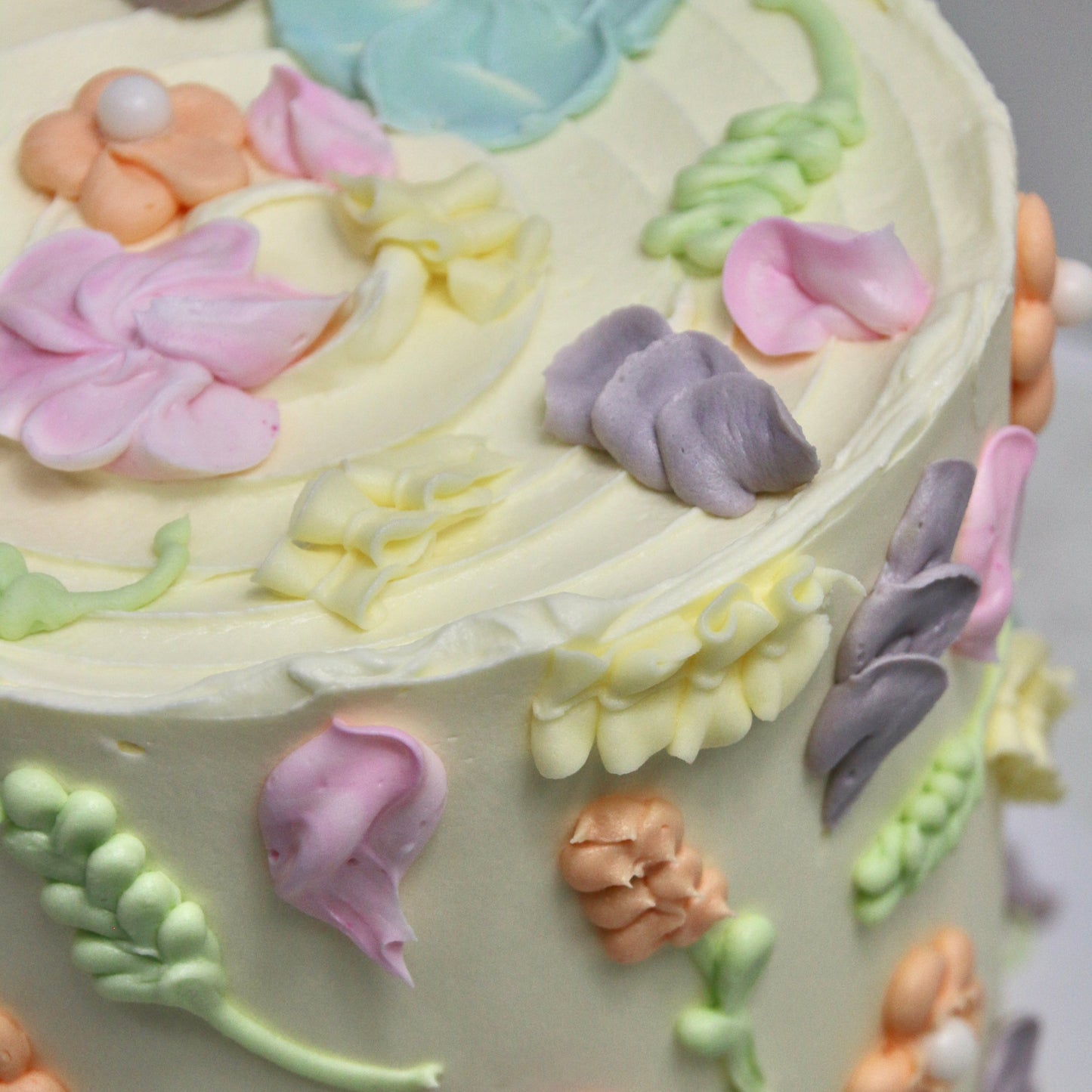 Piped Floral Cake