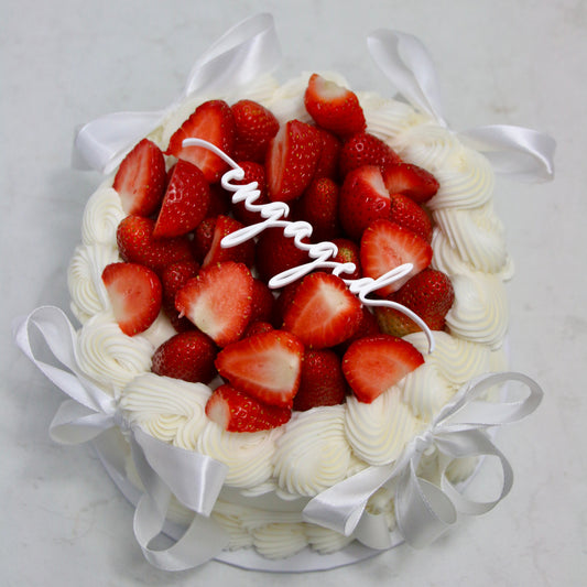 Berry Vintage Cake