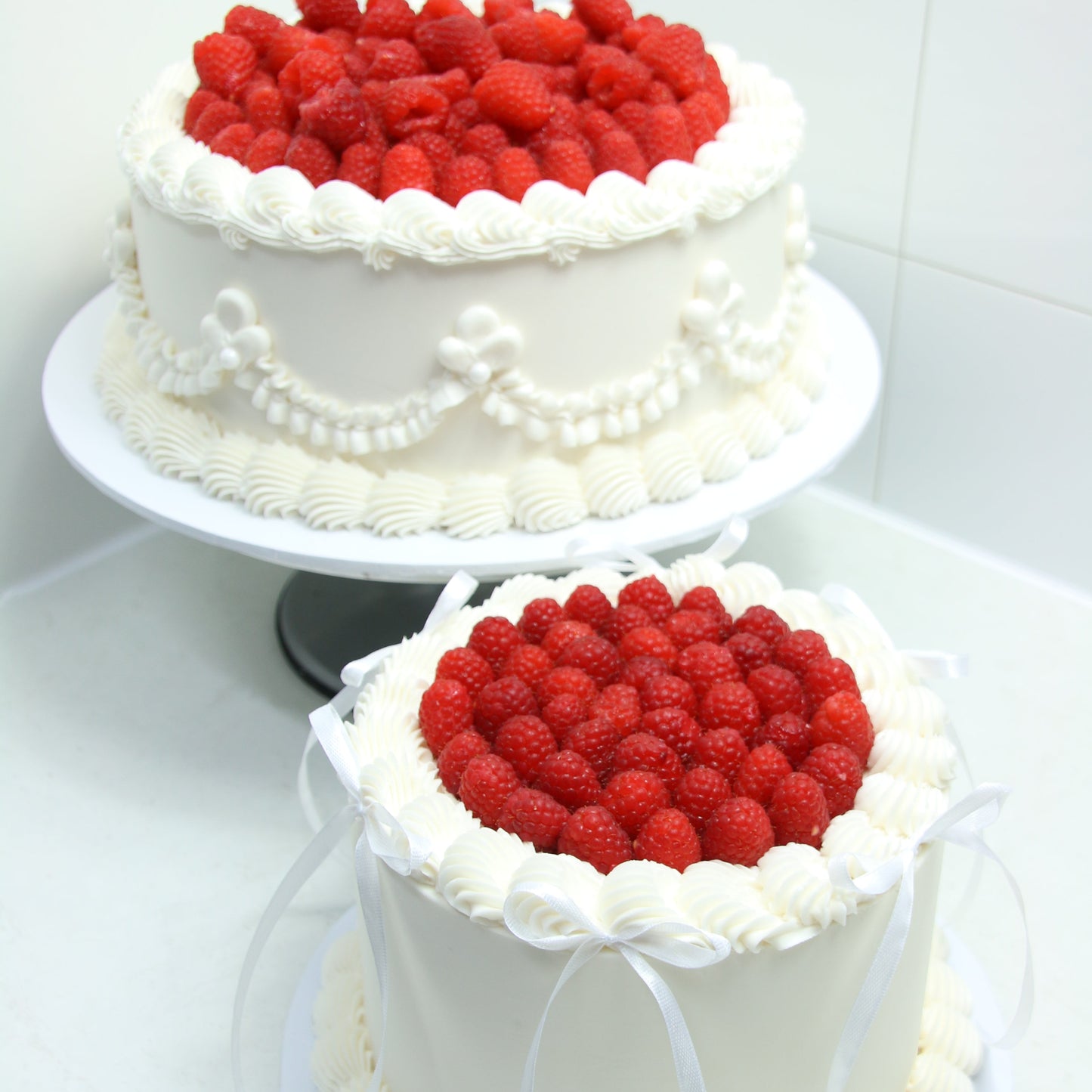 Berry Vintage Cake