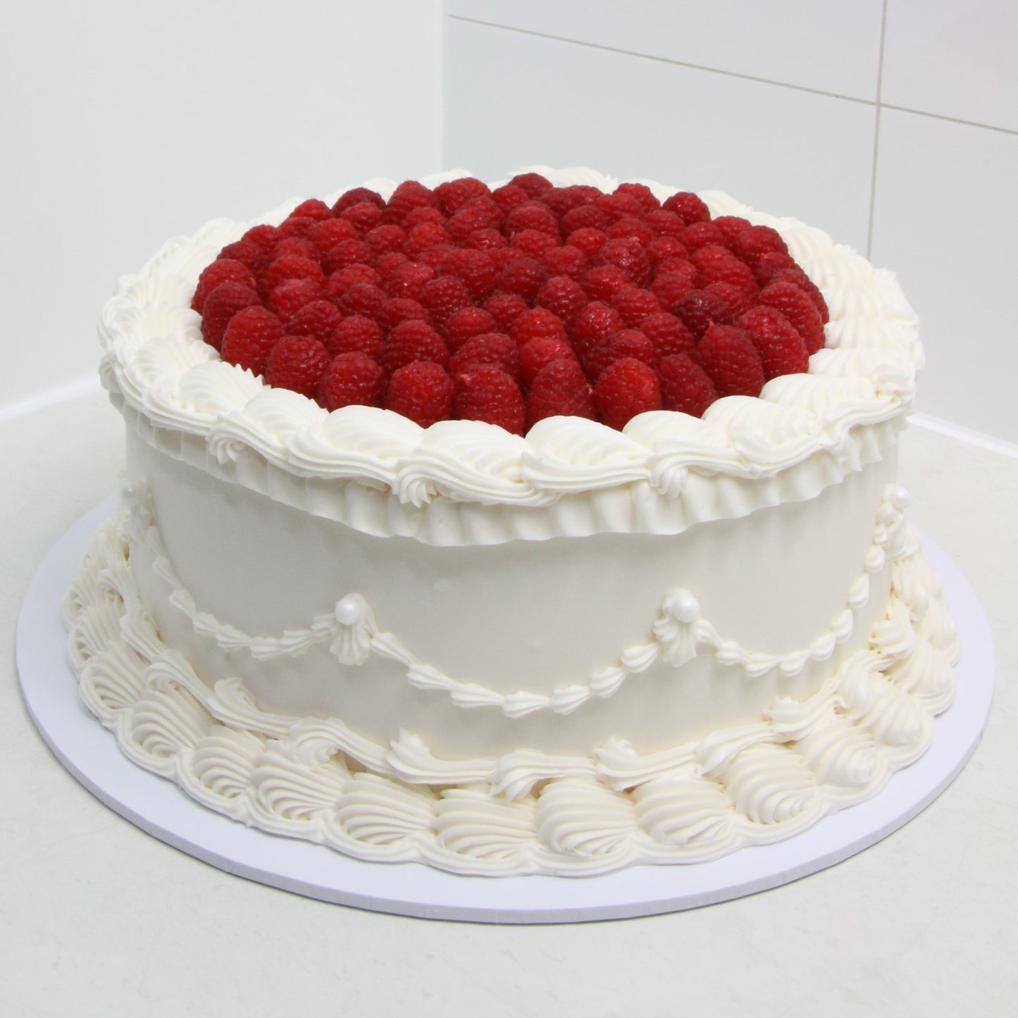 Berry Vintage Cake
