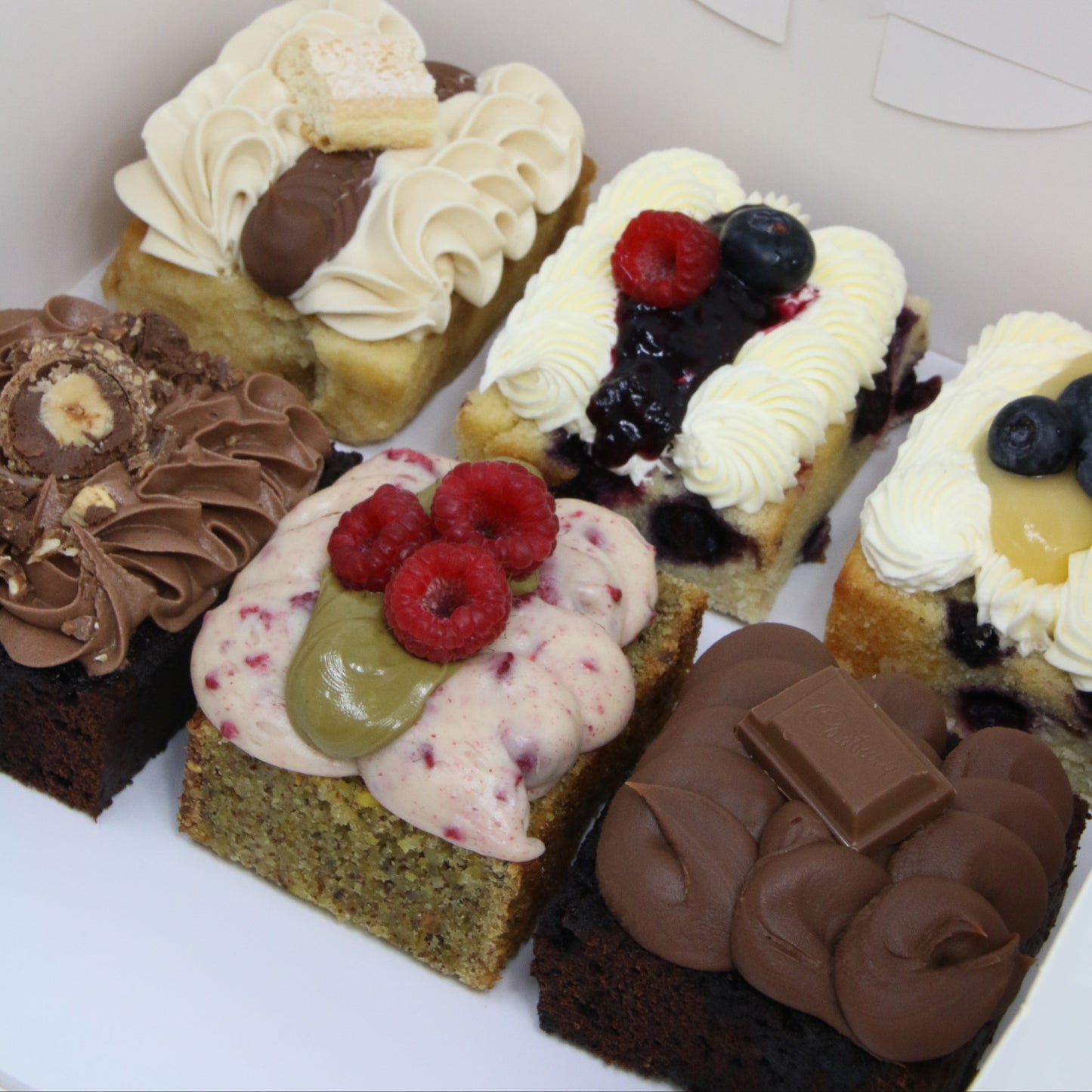 October Cake Tasting Boxes 24/10